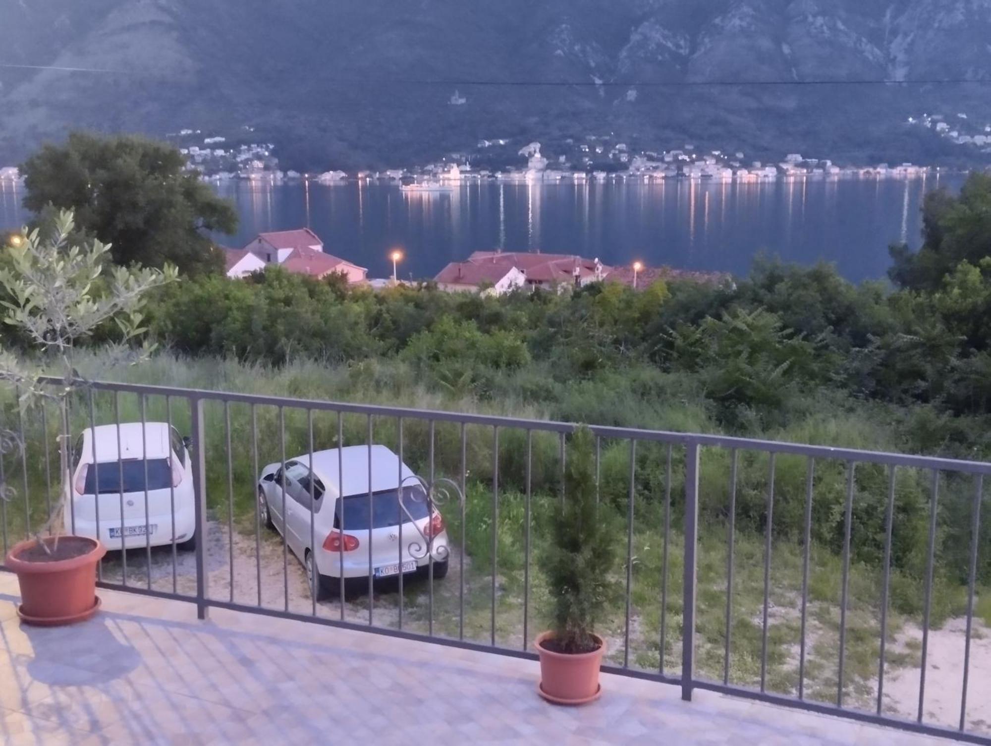 Apartment Deki Studio Kotor Ngoại thất bức ảnh