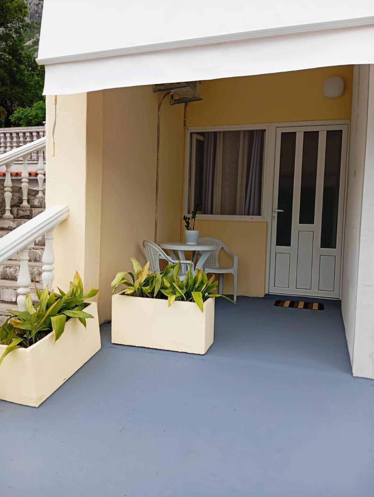 Apartment Deki Studio Kotor Ngoại thất bức ảnh